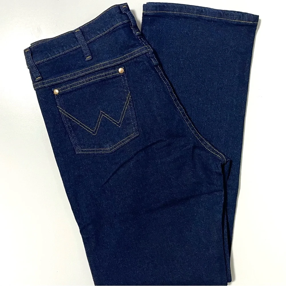 NWT Wrangler Slim Fit Jeans - Cowboy Cut & Stretchy - Size 35 | 32